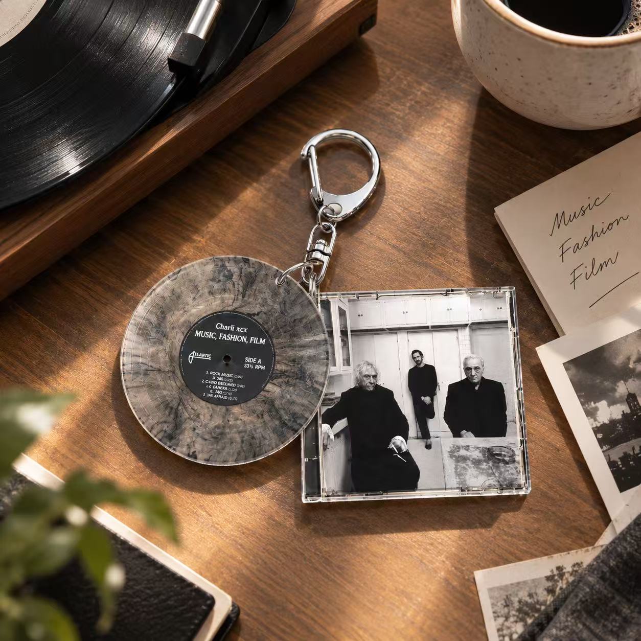 Porte-clés C-Charli Xcx, Musiq - Phone Accessories Charms avis et prix